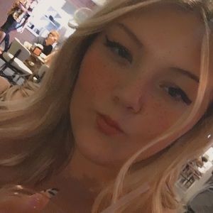 Meet your Posher, Lily